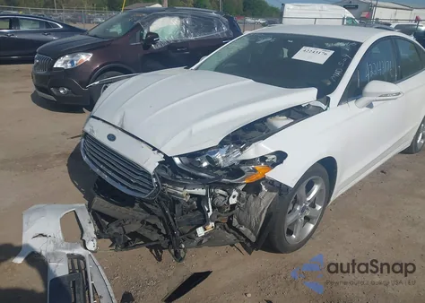 2013 Ford Fusion Se z USA, uszkodzony, nr VIN 3FA6P0HRXDR316588